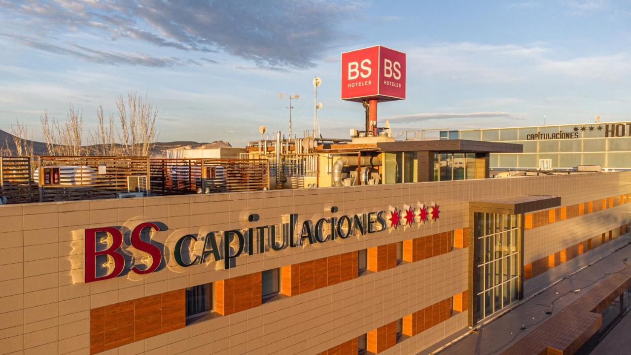 Bs Capitulaciones Santafé Eksteriør billede